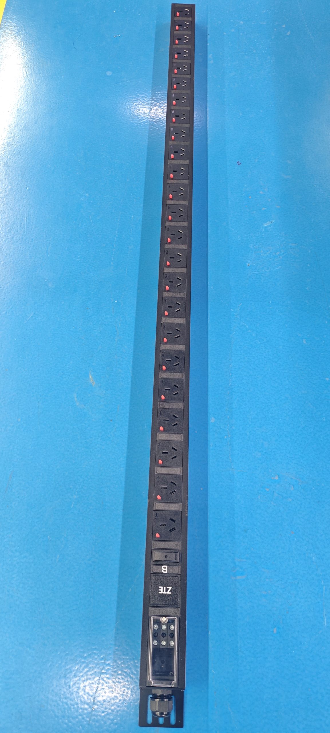 GDE-32A-lgt-20GB10A+4GB16A-FT-B product image 7