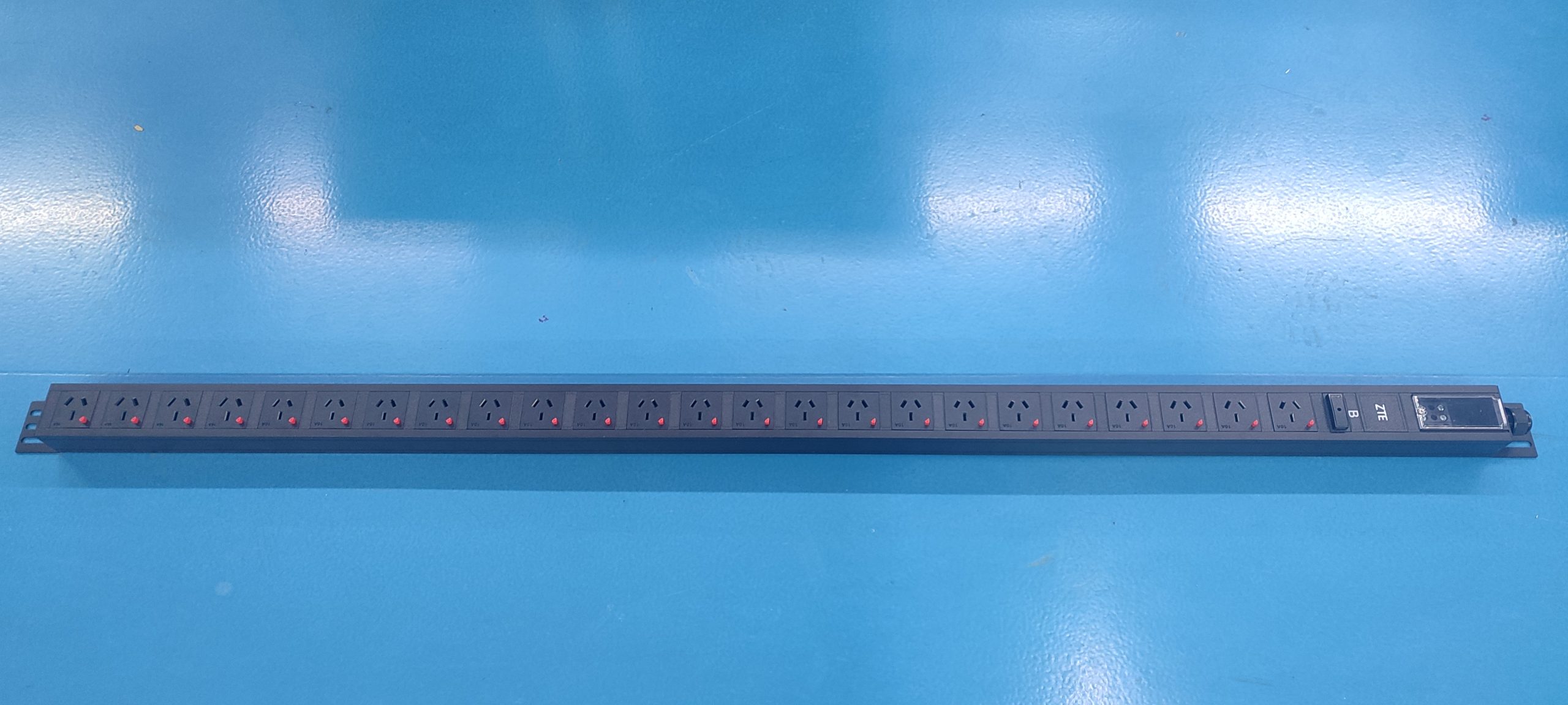 GDE-32A-lgt-20GB10A+4GB16A-FT-B product image 8