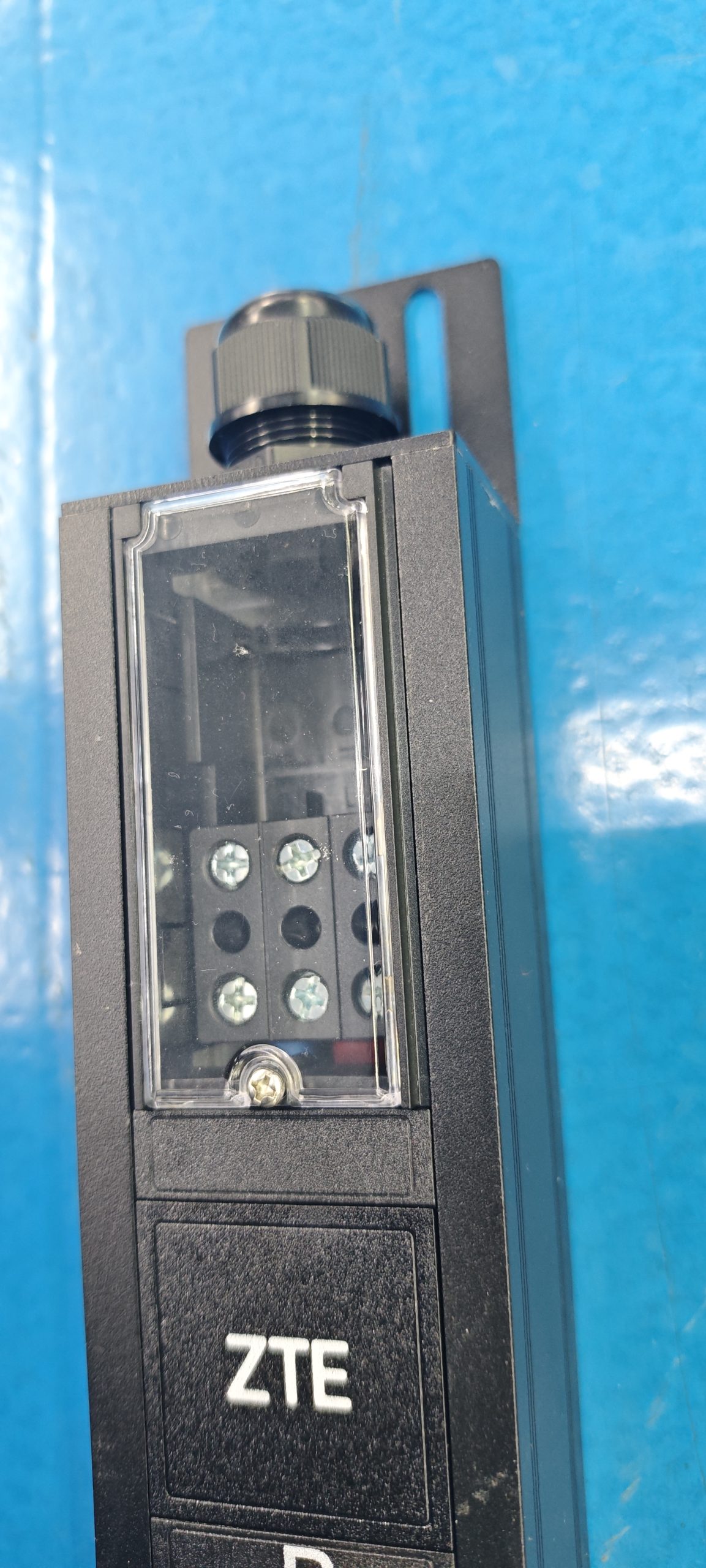 GDE-32A-lgt-20GB10A+4GB16A-FT-B product image 11