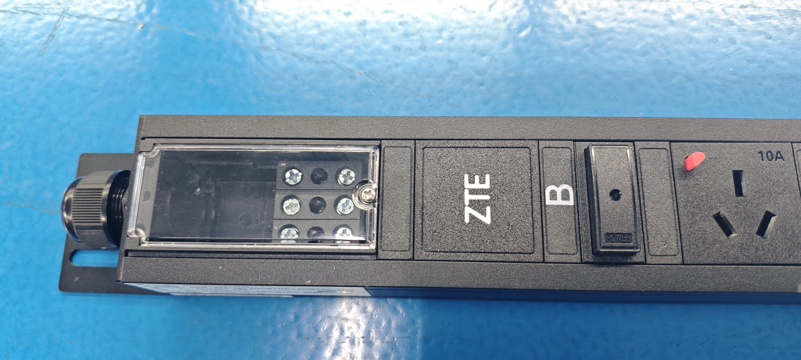 GDE-32A-lgt-20GB10A+4GB16A-FT-B product image 12
