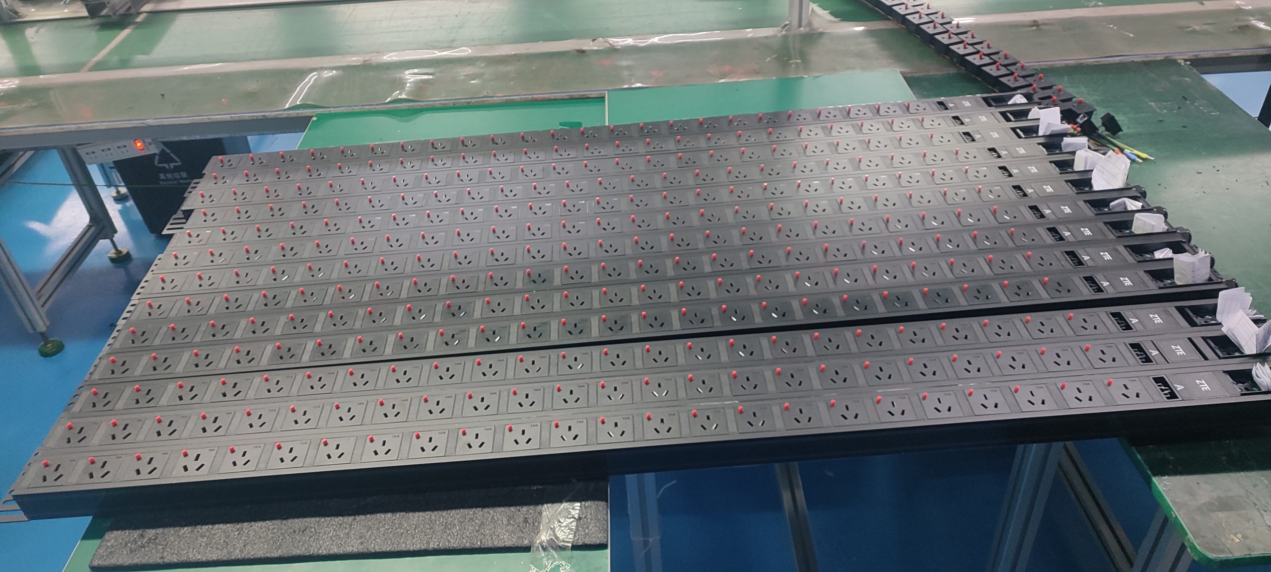 GDE-32A-lgt-20GB10A+4GB16A-FT-A product image 2