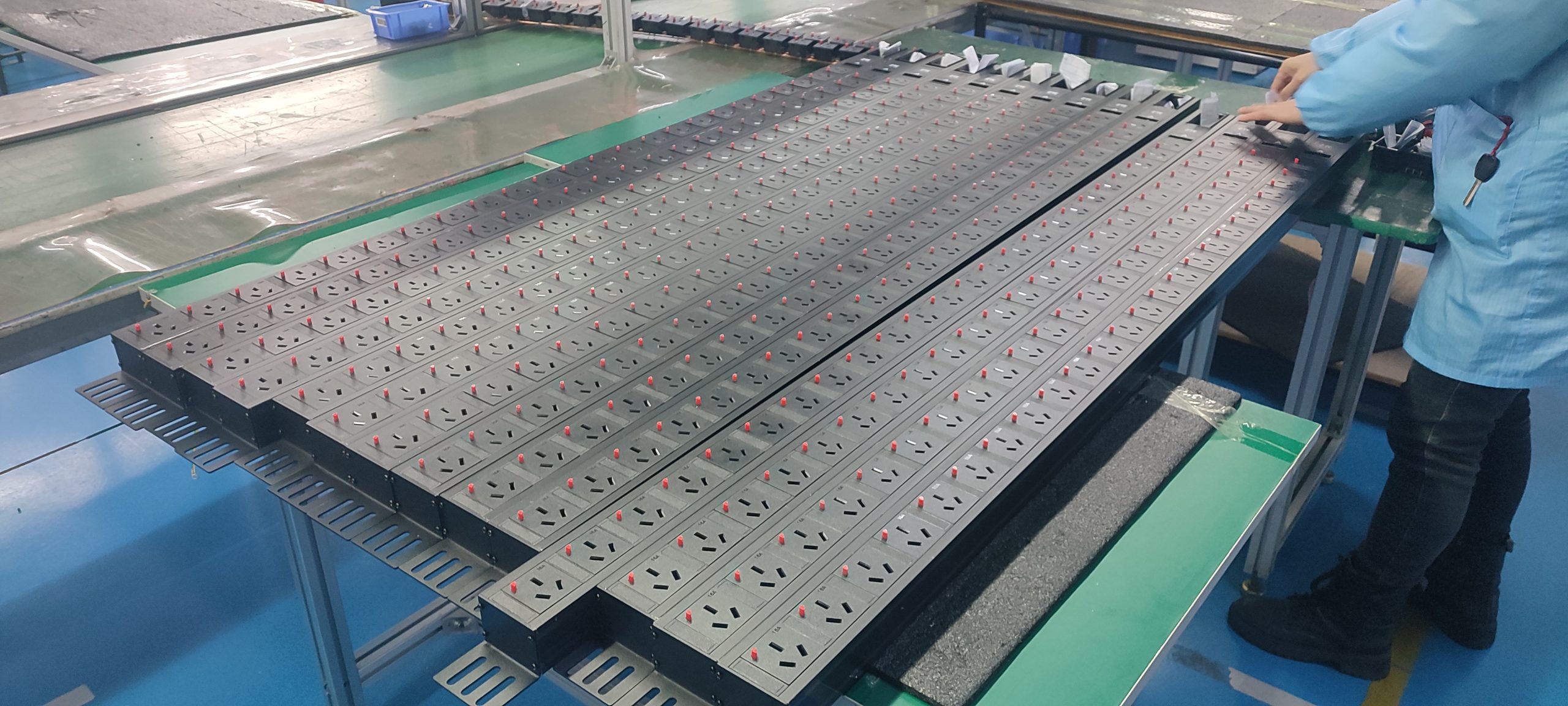GDE-32A-lgt-20GB10A+4GB16A-FT-A product image 3