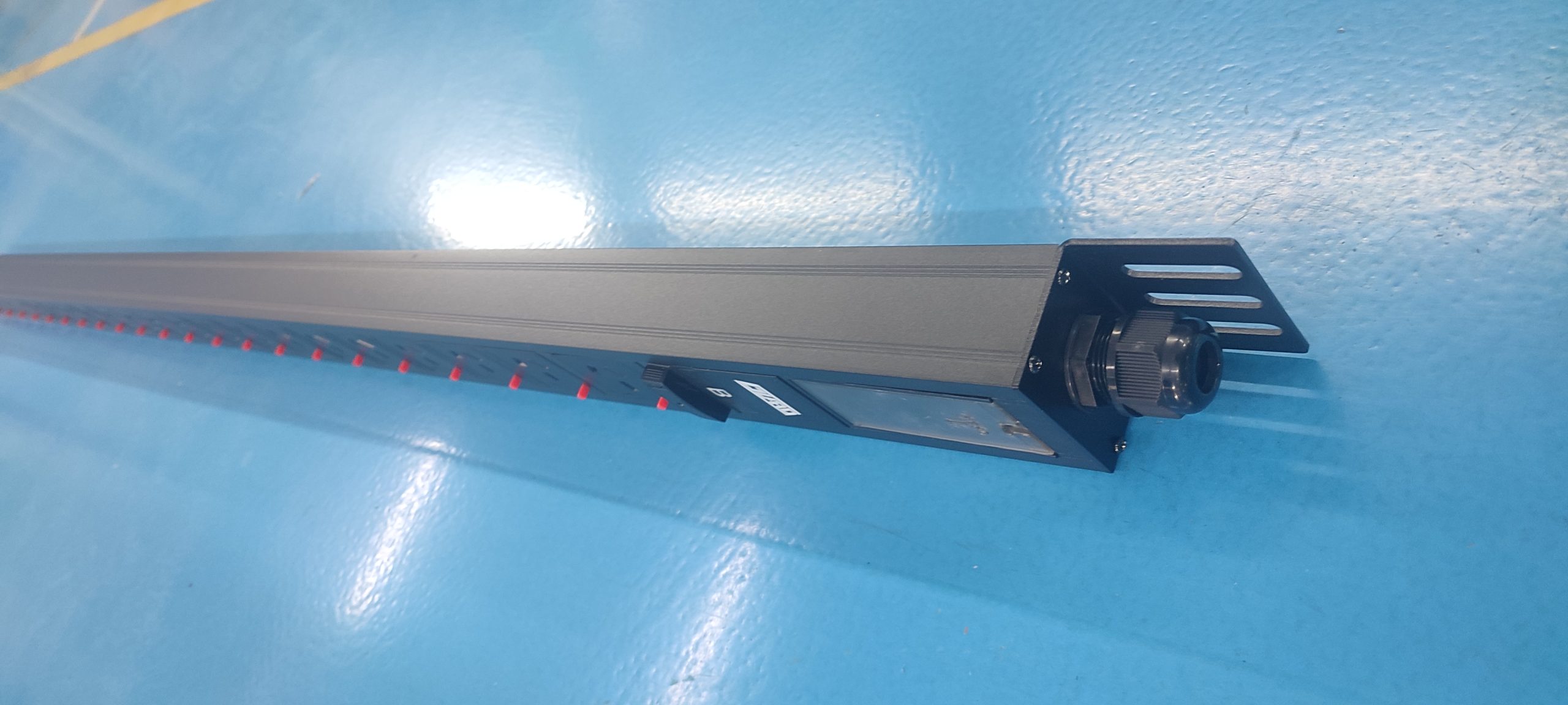 PDU-AC220V-32A-20GB10A+4GB16A product image 1