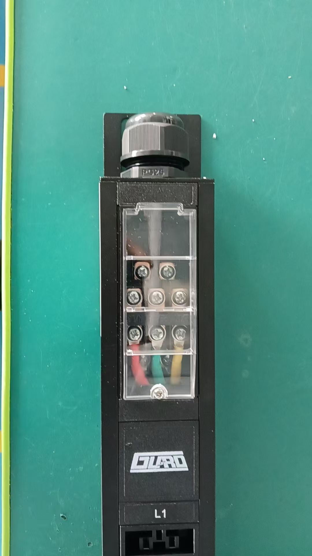 PDU-AC380V-32A-21C13+6C19-GDE-32A-lgt-21C13+6C19-FT product image 2