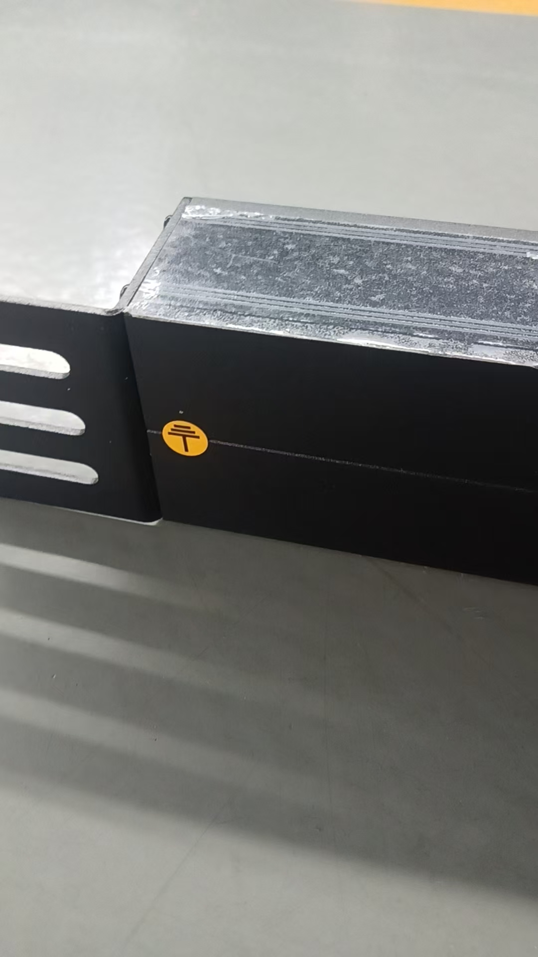 PDU-AC220V-40A-16GB10A+4GB16A product image 3
