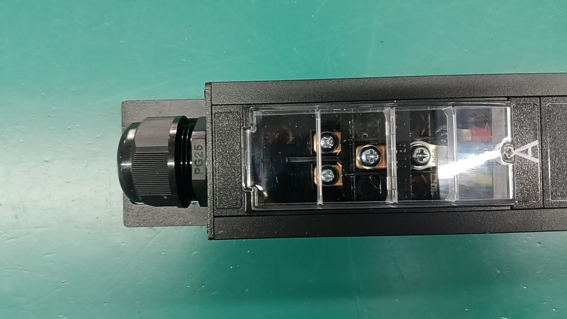 PDU-DC240V-63A-16GB10A+4GB16A product image 3