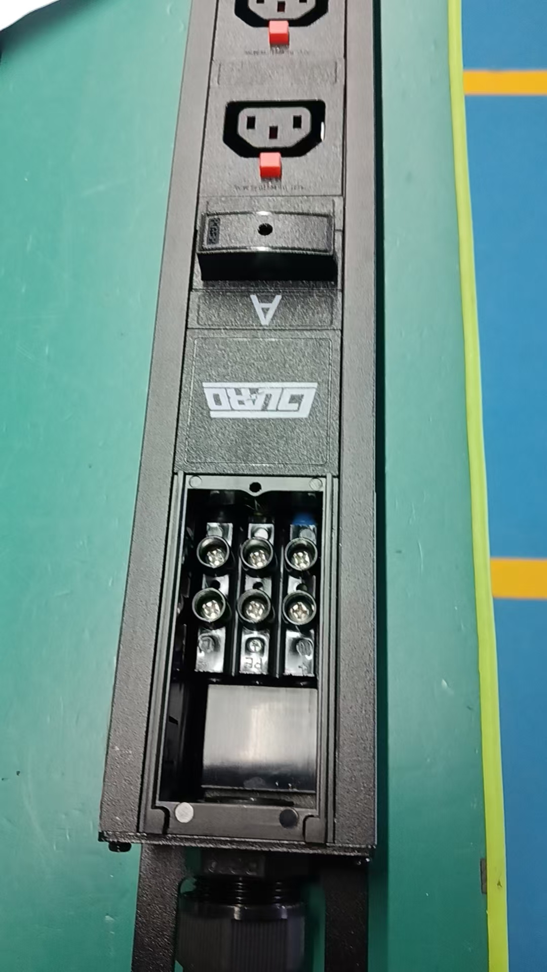 PDU-AC220V-32A-20C13+4C19 product image 4