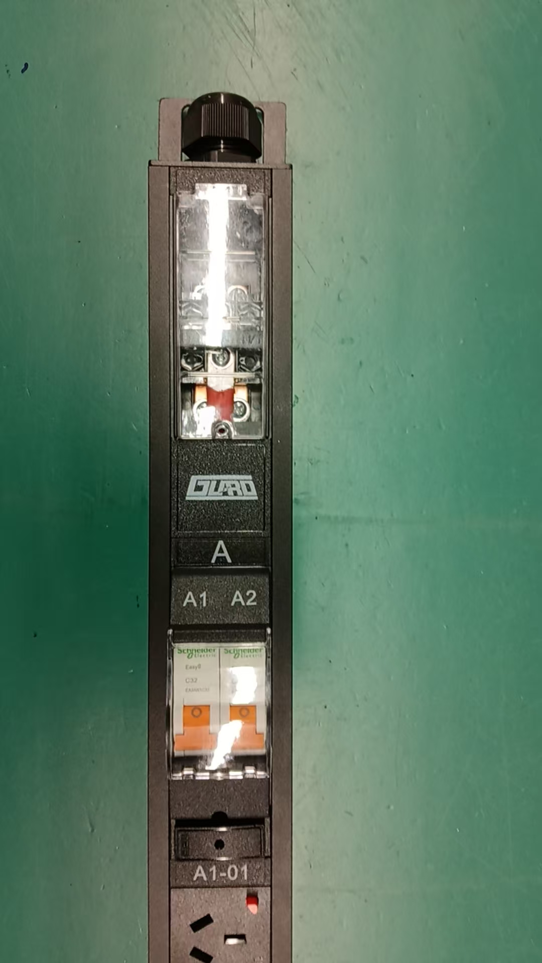 PDU-AC220V-40A2P-16GB10A+8GB16A product image 3