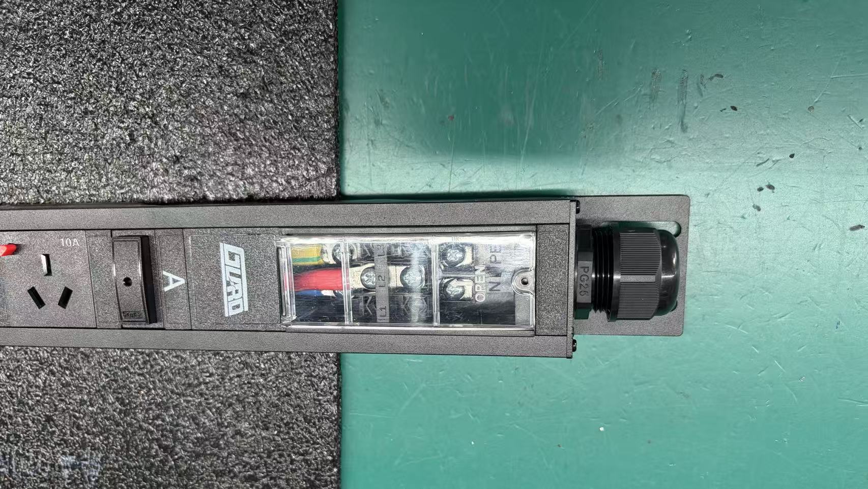 PDU-AC220V-63A-20GB10A+4GB16A product image 1